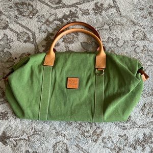 New without tags Dooney & Bourke Large Travel duffle bag green